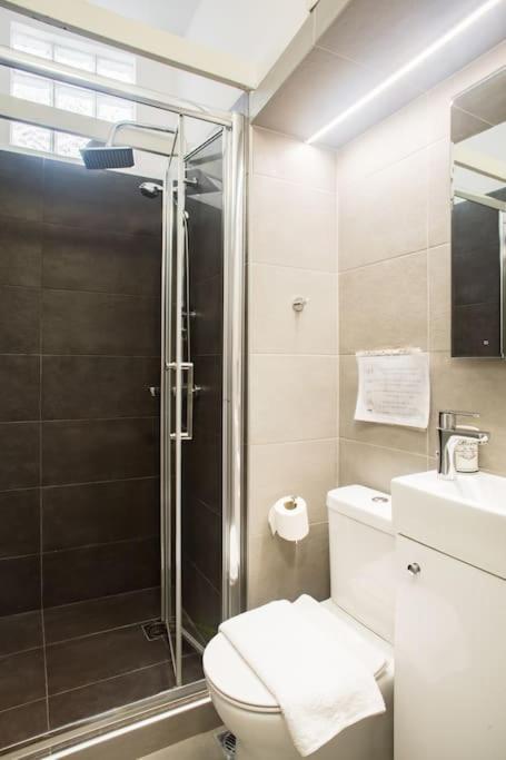 Splendid Full 5Bdr/3Bath/2Kitchens Mansion In Ath Apartment Athens Exterior photo